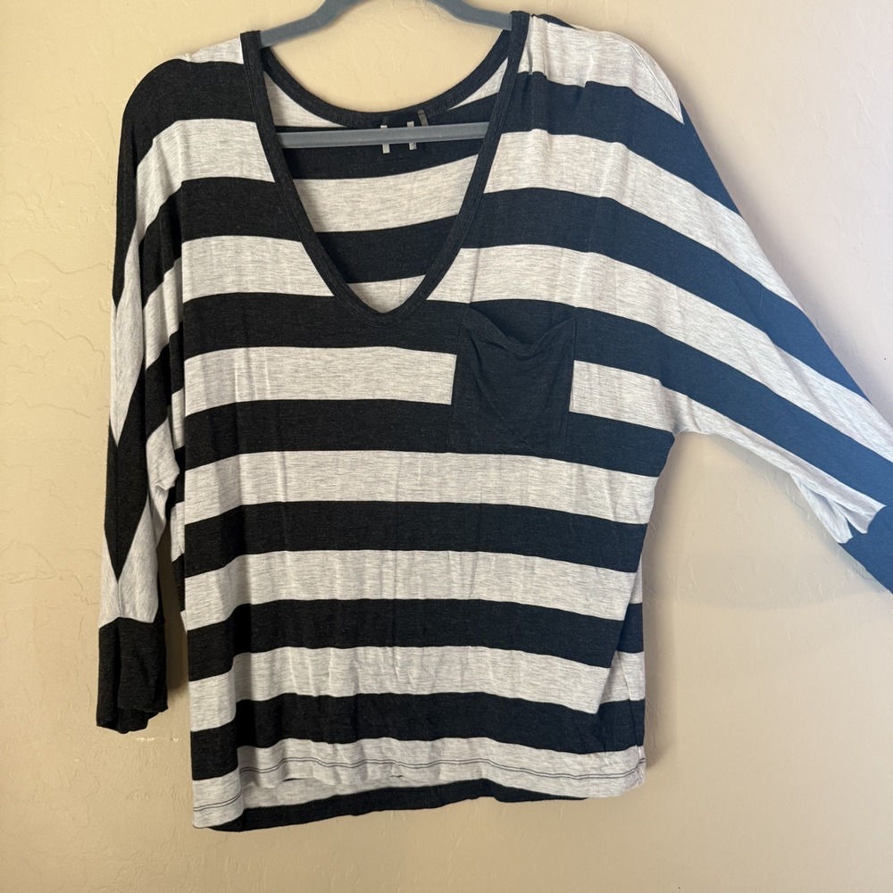 Heather By Bordeaux Knit Top Women's Black White Striped‎ Dolman Sleeve Tee - Picture 4 of 7